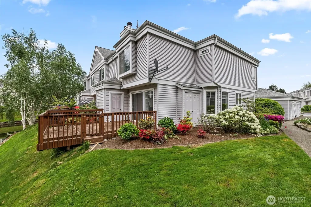 5410 S 236th Place Kent WA 98032