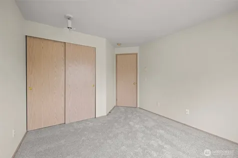 5410 S 236th Place Kent WA 98032