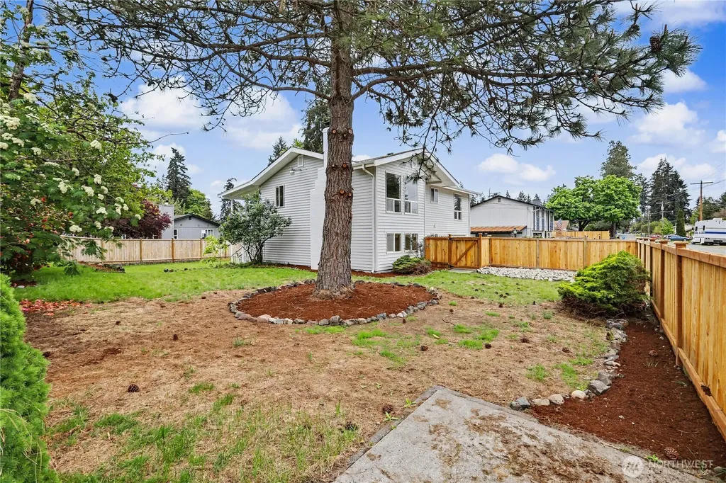 16823 15th Avenue E Spanaway WA 98387