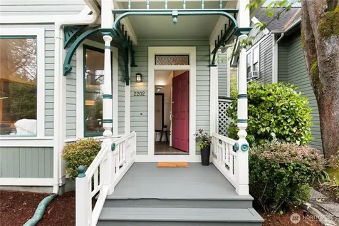 2202 E John Street Seattle WA 98112