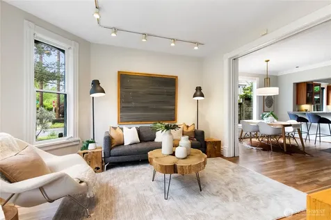 2202 E John Street Seattle WA 98112