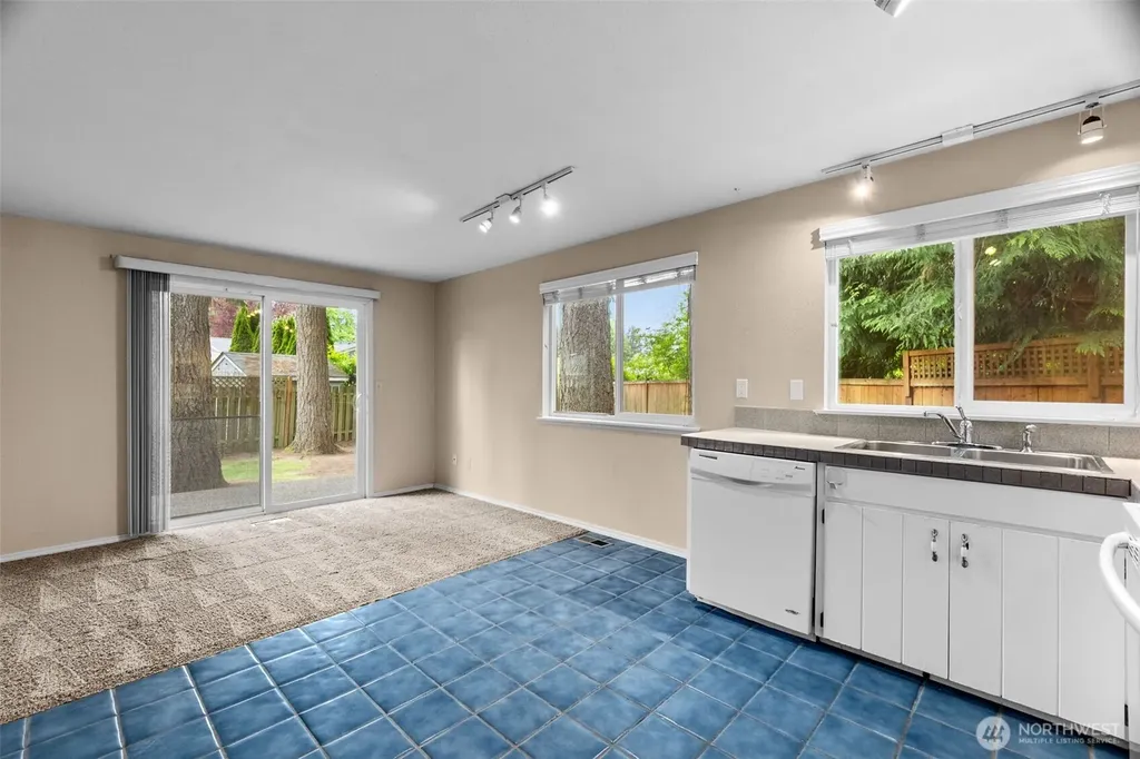 1122 39th Court SE Tumwater WA 98501