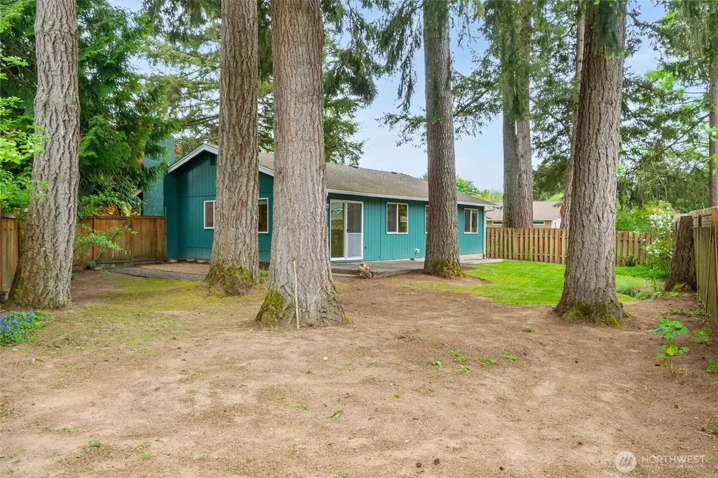 1122 39th Court SE Tumwater WA 98501