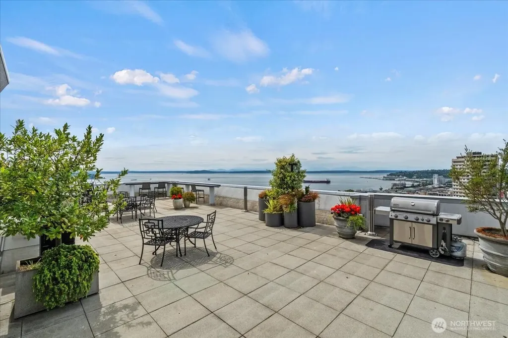 121 Vine Street Seattle WA 98121