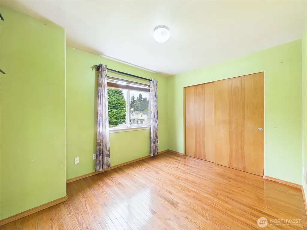 1108 S 207th Street Seatac WA 98198