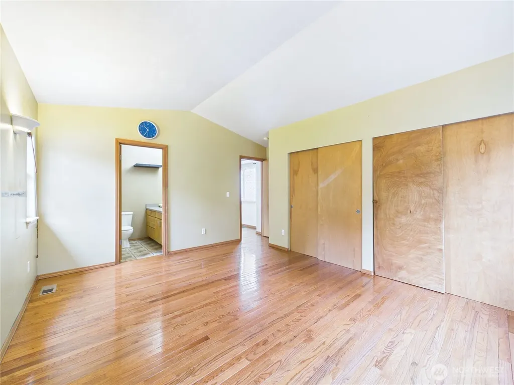 1108 S 207th Street Seatac WA 98198