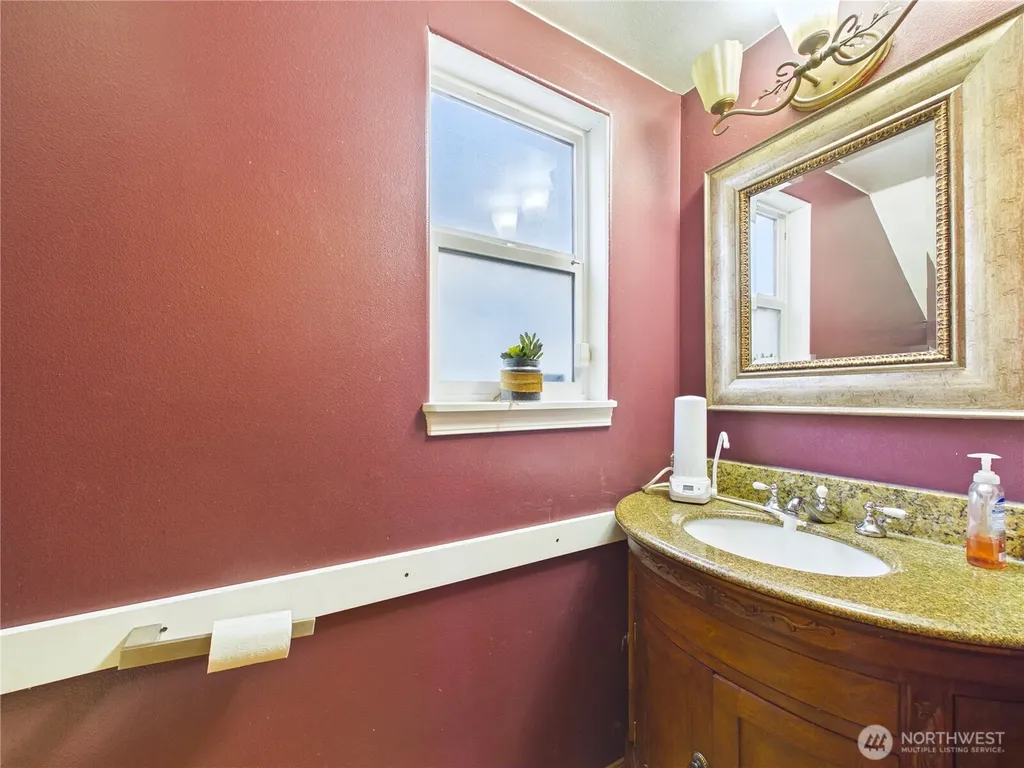 1108 S 207th Street Seatac WA 98198