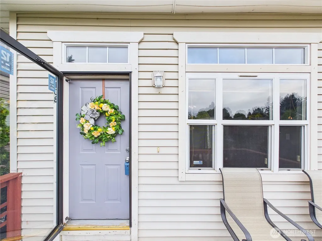 1108 S 207th Street Seatac WA 98198