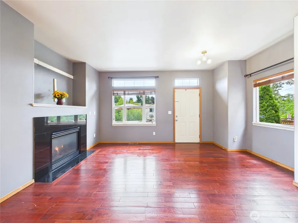 1108 S 207th Street Seatac WA 98198