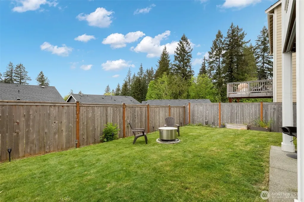 962 Thrush Court SE Port Orchard WA 98366