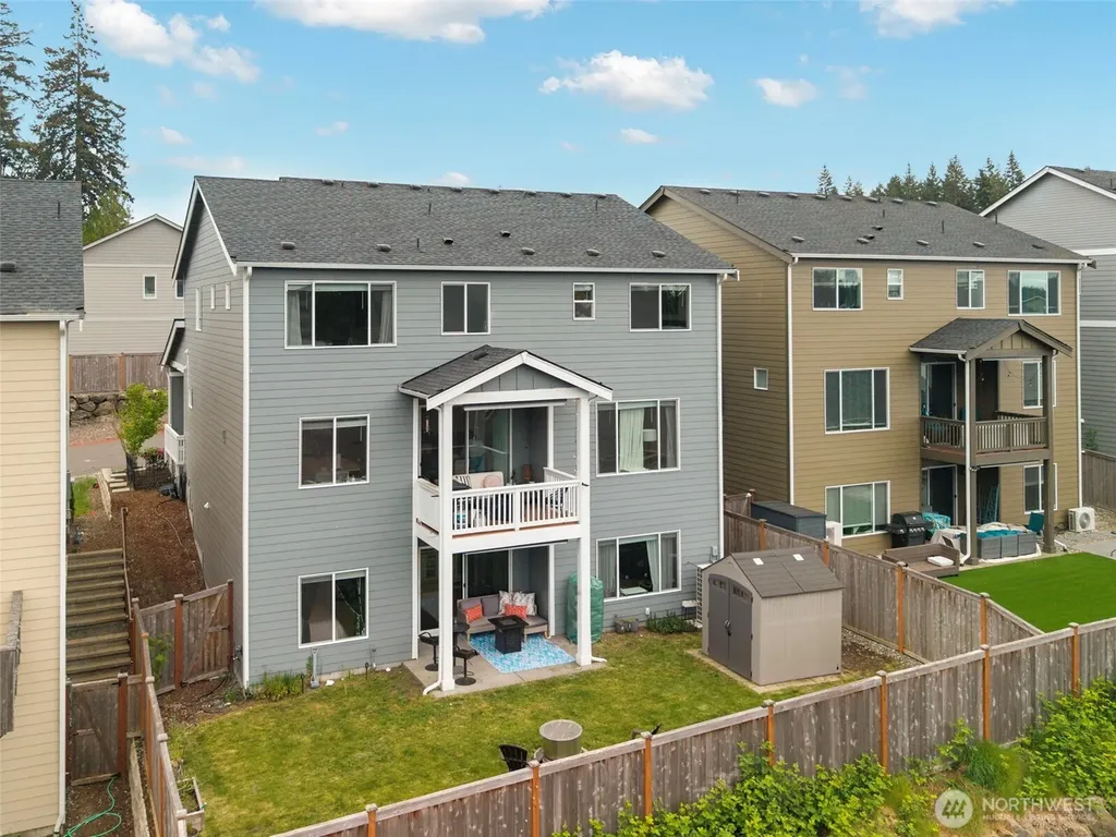 962 Thrush Court SE Port Orchard WA 98366