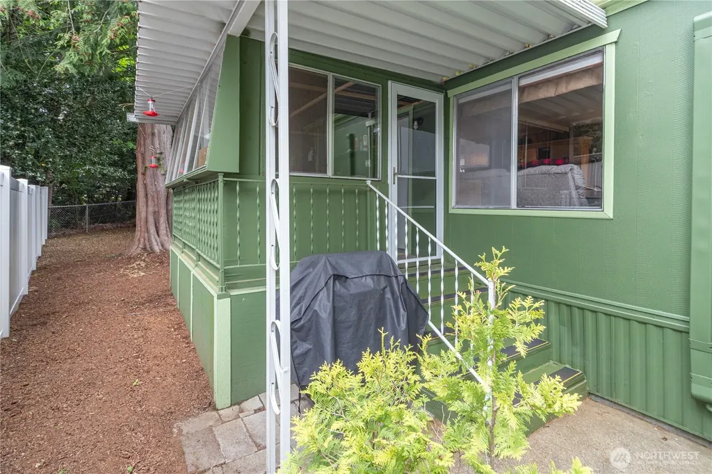 3060 NE Mcwilliams Road Bremerton WA 98311
