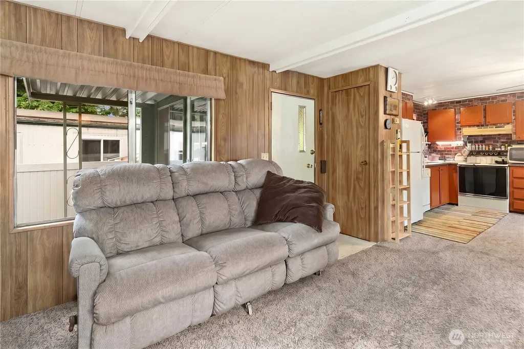 3060 NE Mcwilliams Road Bremerton WA 98311