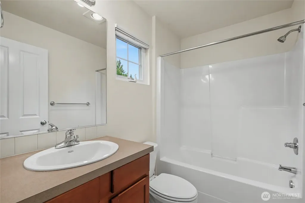 3508 Surrey Drive NE Olympia WA 98506