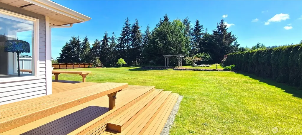 303 Falcon Road Sequim WA 98382