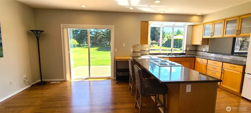 303 Falcon Road Sequim WA 98382
