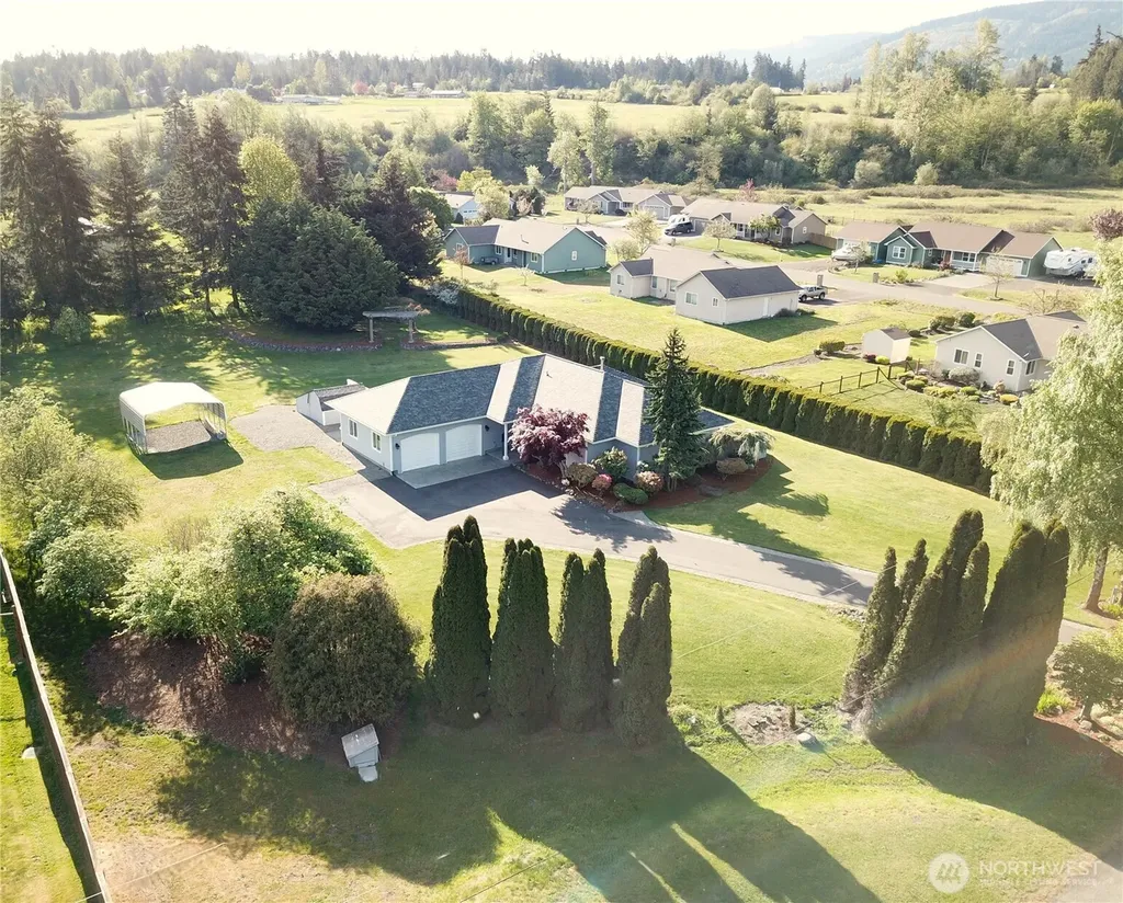 303 Falcon Road Sequim WA 98382