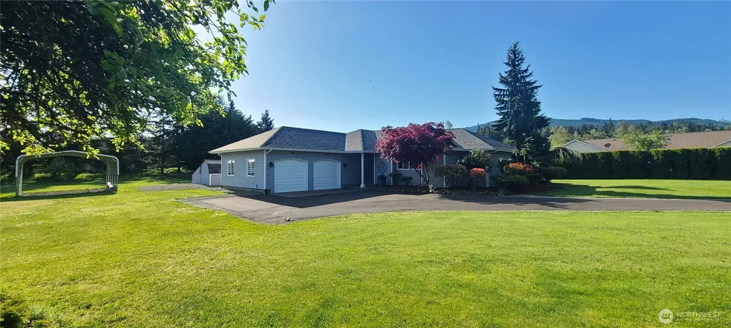 303 Falcon Road Sequim WA 98382