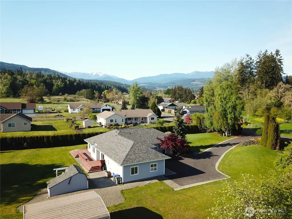 303 Falcon Road Sequim WA 98382