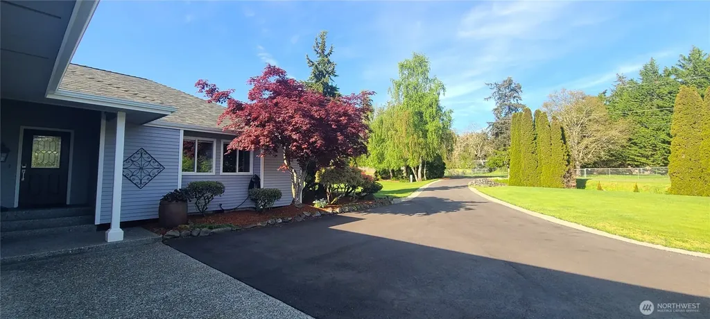 303 Falcon Road Sequim WA 98382