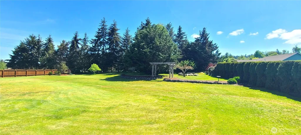 303 Falcon Road Sequim WA 98382
