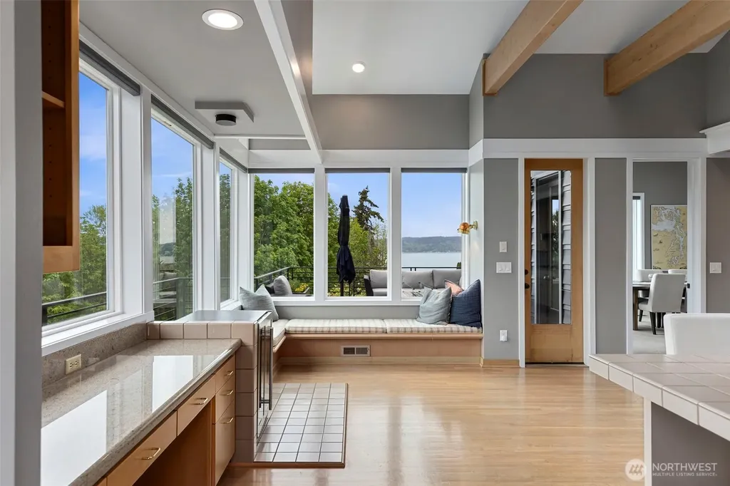 6227 95th Place SW Mukilteo WA 98275