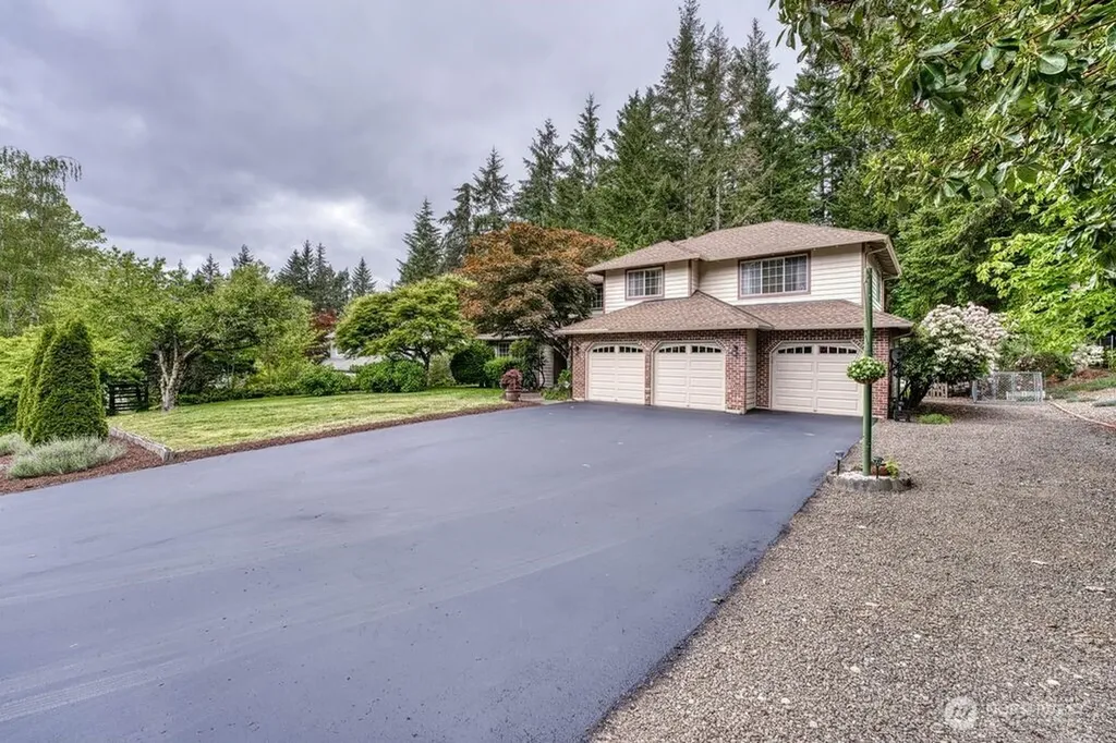 4717 SE Constitution Court Port Orchard WA 98367
