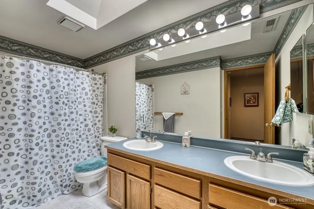 4717 SE Constitution Court Port Orchard WA 98367