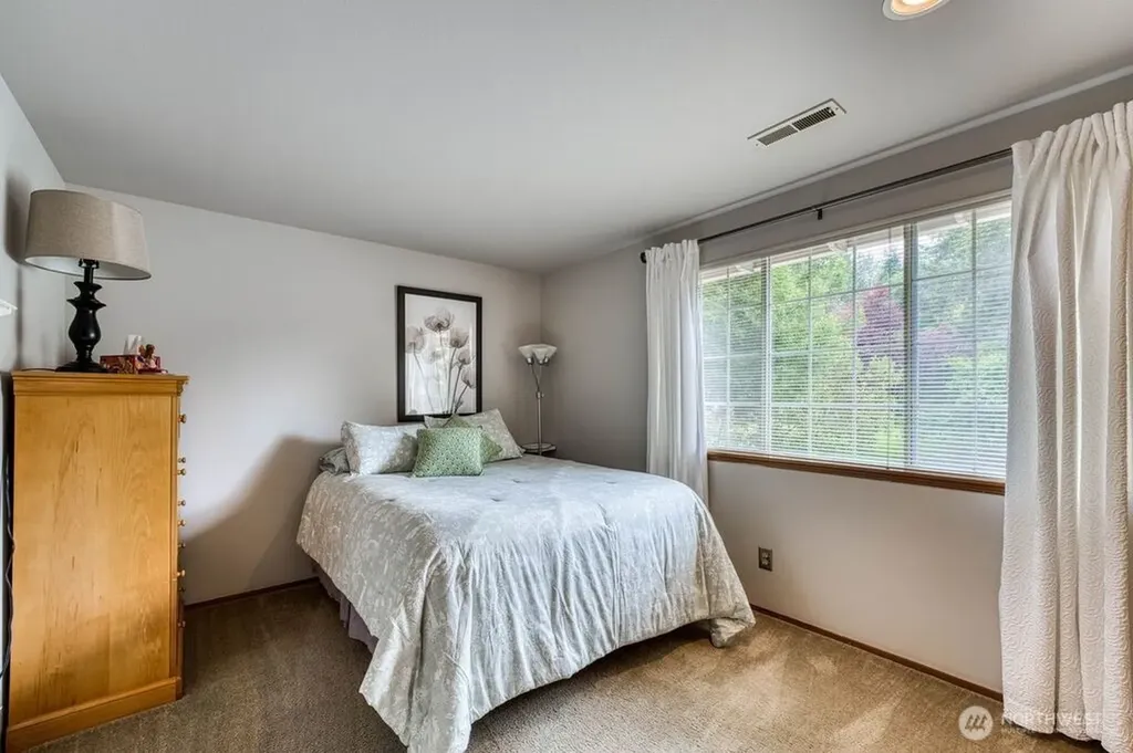 4717 SE Constitution Court Port Orchard WA 98367