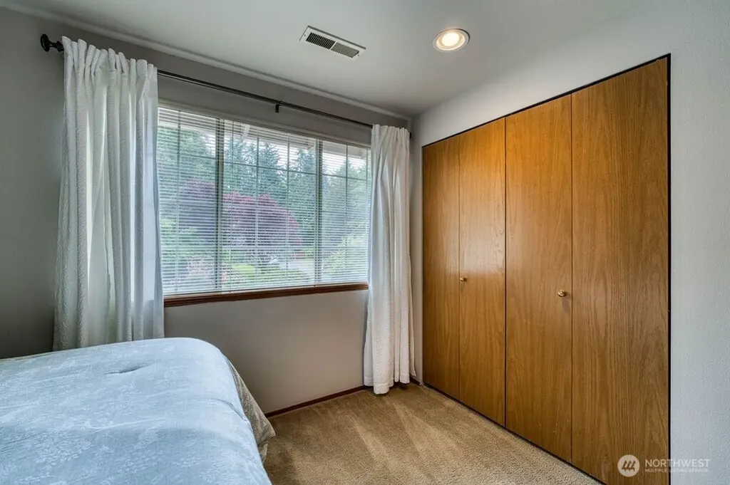 4717 SE Constitution Court Port Orchard WA 98367