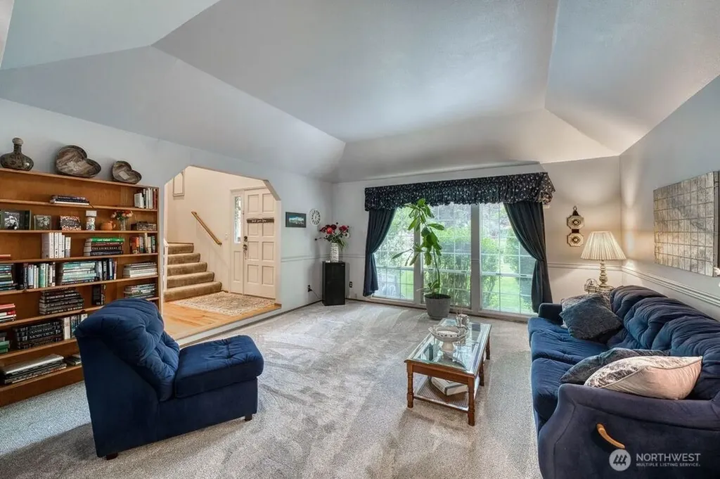 4717 SE Constitution Court Port Orchard WA 98367