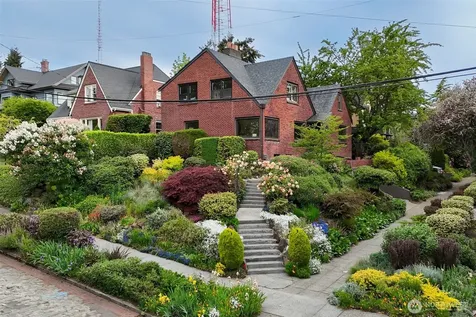1403 2nd Avenue N Seattle WA 98109