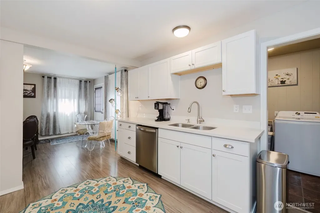 880 Hogan Lane Bremerton WA 98311