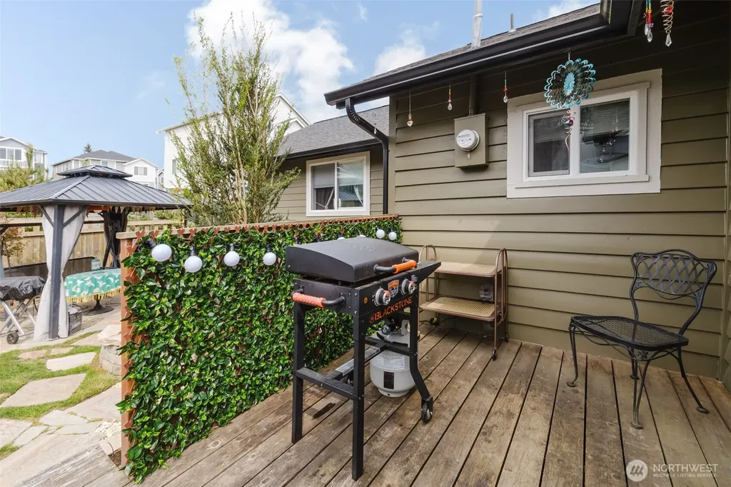 880 Hogan Lane Bremerton WA 98311