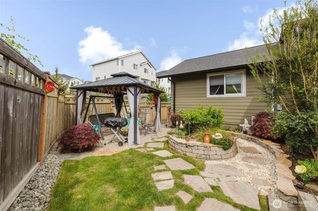880 Hogan Lane Bremerton WA 98311