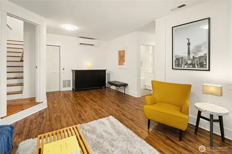 2511 E Roy Street Seattle WA 98112