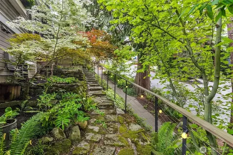 2511 E Roy Street Seattle WA 98112