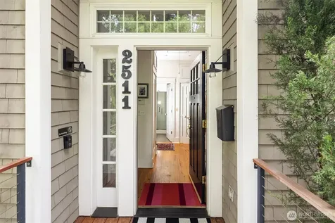 2511 E Roy Street Seattle WA 98112