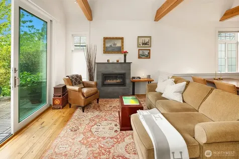 2511 E Roy Street Seattle WA 98112