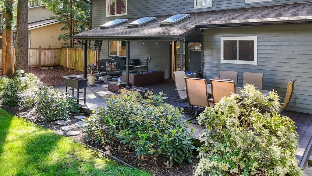 2509 Manorwood Drive Puyallup WA 98374
