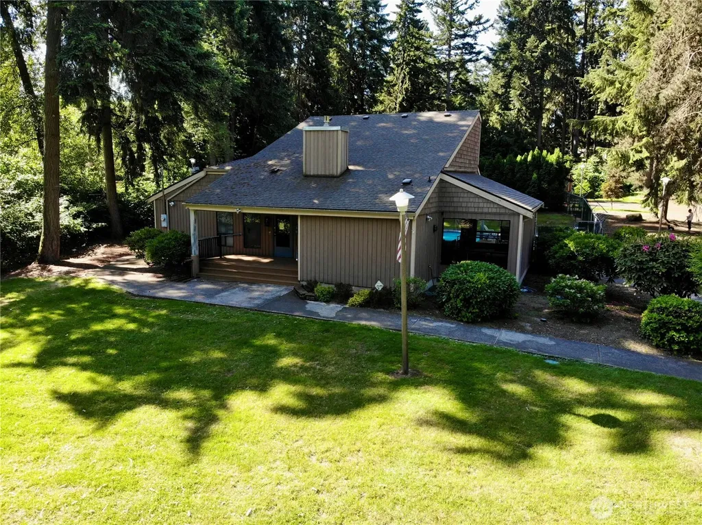 2509 Manorwood Drive Puyallup WA 98374