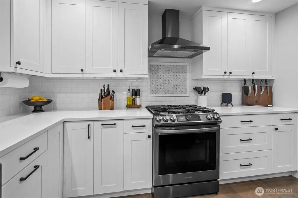 2509 Manorwood Drive Puyallup WA 98374