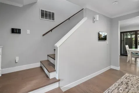 2509 Manorwood Drive Puyallup WA 98374