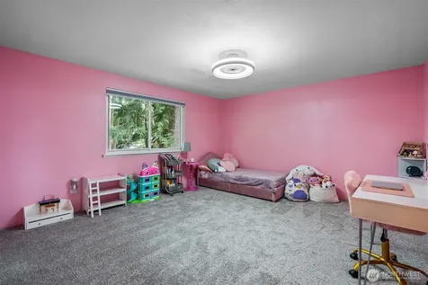 2509 Manorwood Drive Puyallup WA 98374