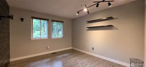 2509 Manorwood Drive Puyallup WA 98374