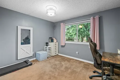 2509 Manorwood Drive Puyallup WA 98374