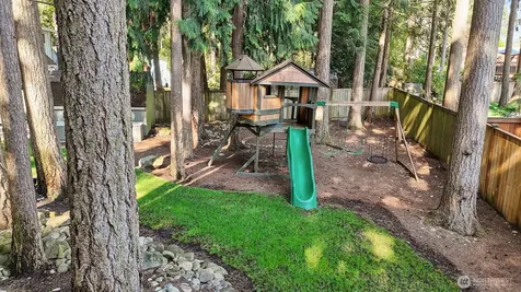 2509 Manorwood Drive Puyallup WA 98374