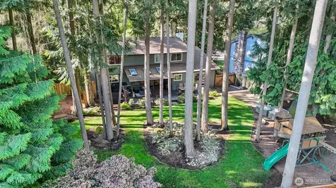 2509 Manorwood Drive Puyallup WA 98374