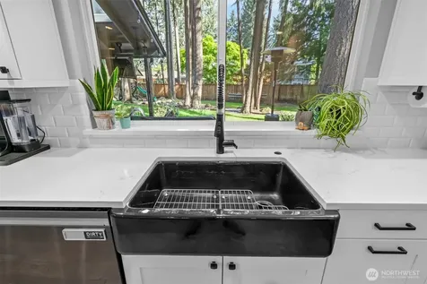 2509 Manorwood Drive Puyallup WA 98374