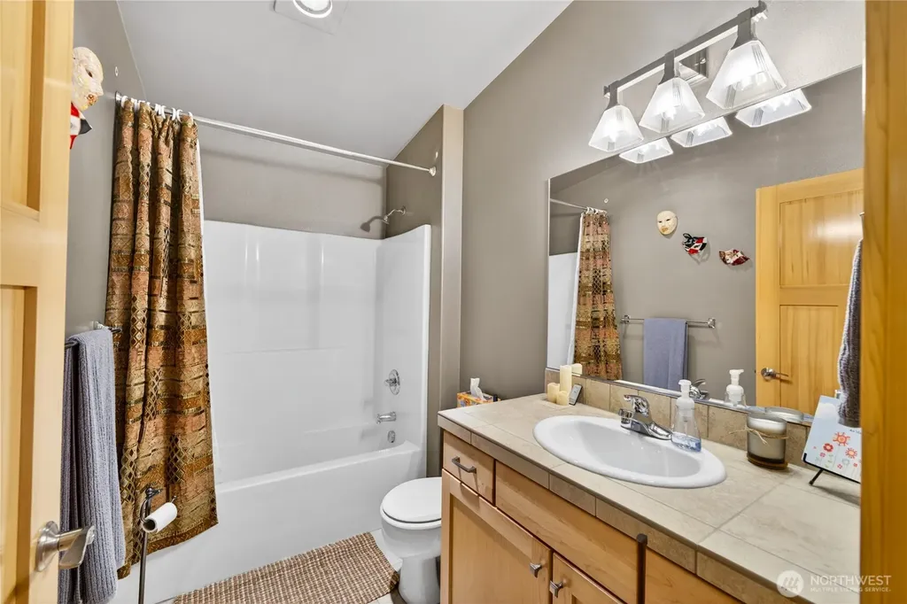 1109 29th Street Anacortes WA 98221
